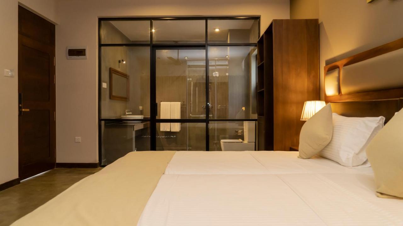 Woodgrove Cabanas Негомбо Екстериор снимка