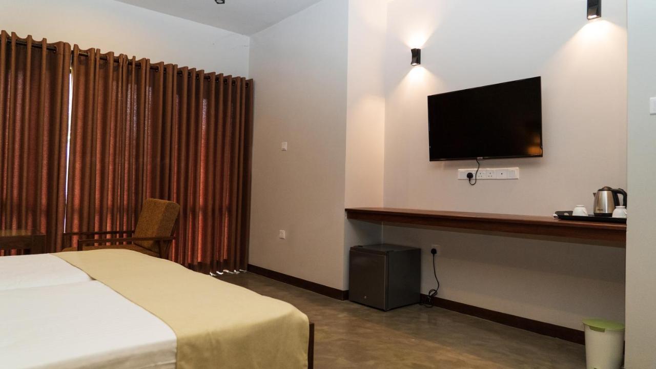 Woodgrove Cabanas Негомбо Екстериор снимка