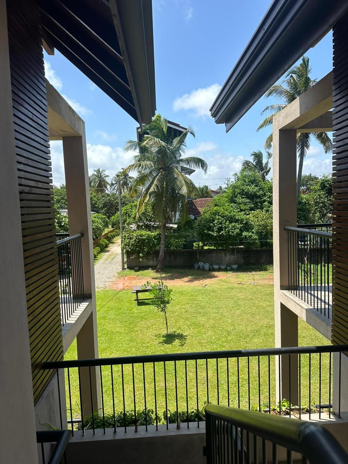 Woodgrove Cabanas Негомбо Екстериор снимка